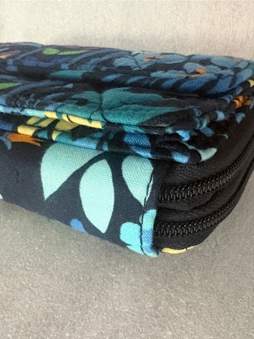 Vera Bradley Midnight Floral Quilted Crossbody Wallet / Phone Bag Convertible - Picture 9 of 10